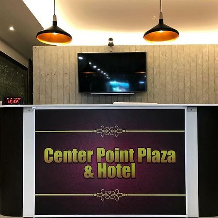 Center Point Plaza Vandrehjem Bangkok Eksteriør billede